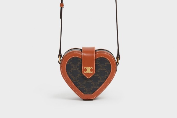 5 stunning gift ideas to show your romantic side