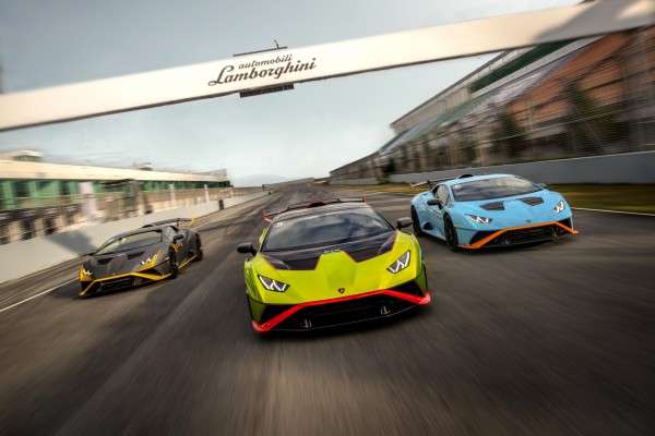 #review: Lamborghini’s road-legal Huracán STO