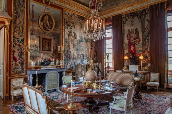 Handpicked collection from interior designer Jacques Garcia up for auction