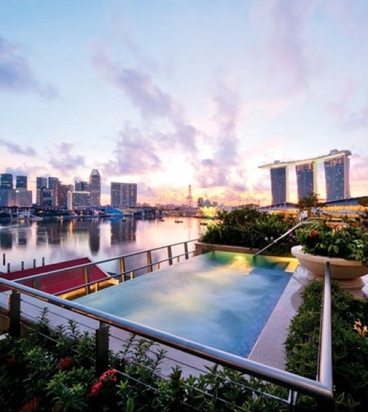 The Fullerton Bay Hotel Is an Architectural Jewel