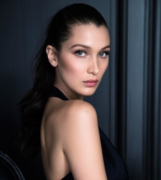 Dior Shows Us How to Create Bella Hadid's Runway Make-Up Look in New Video