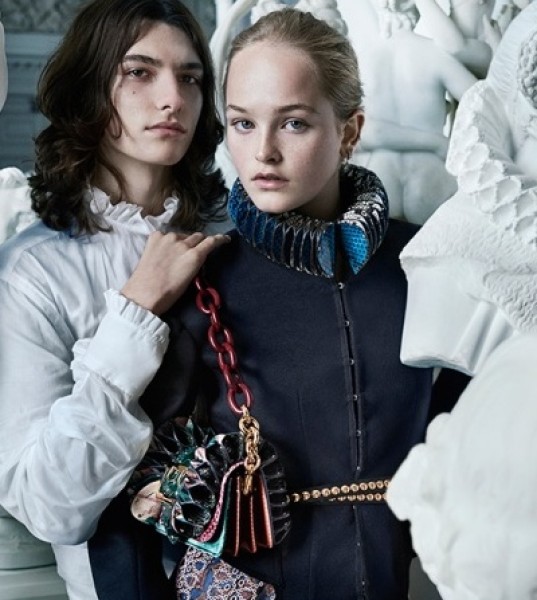 Burberry Reveals Details About Its First Straight-to-Consumer Collection