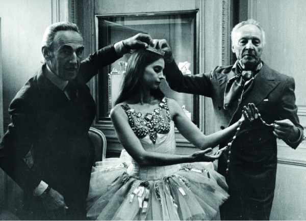 Van Cleef & Arpels bridges dance and design