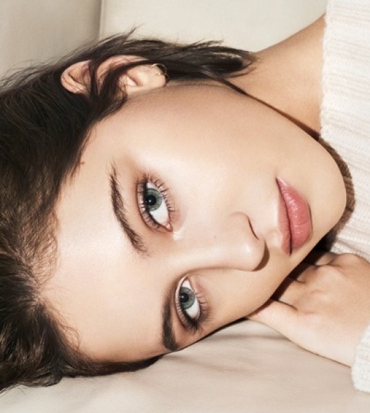 Iris Law Fronts New Burberry Beauty Campaign for The Essentials