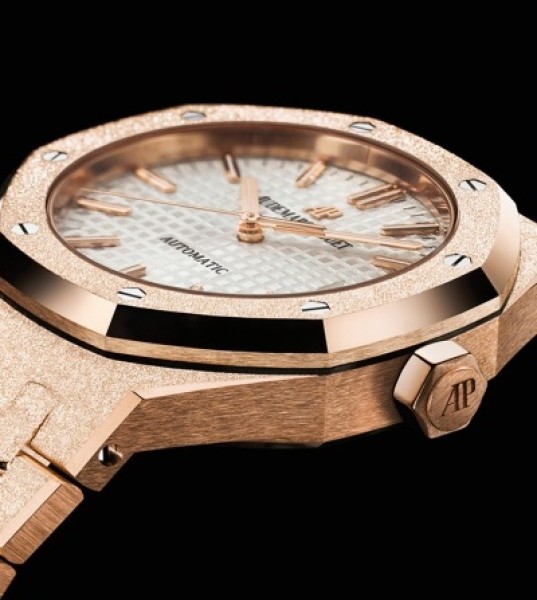 Audemars Piguet: Black Ceramic and Frosted Gold