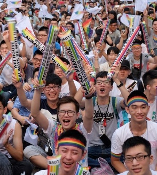 Taiwan Legalises Gay Marriage