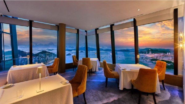 Valentine's Day 2024 #giveaway – Perla's Above the Sea dinner for two