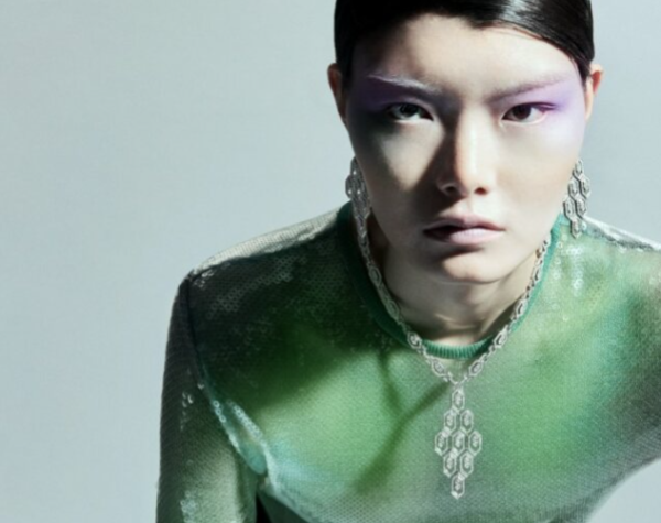 Jewellery shoot: Find the light