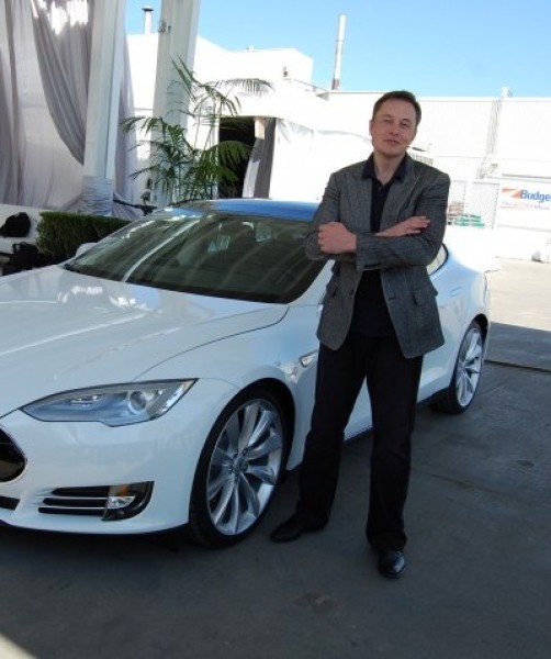 Elon Musk Says Hyperloop is Happening