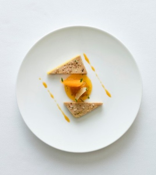 Chef Richard Ekkebus Hosts First Ever 'Six Hands Dinner'