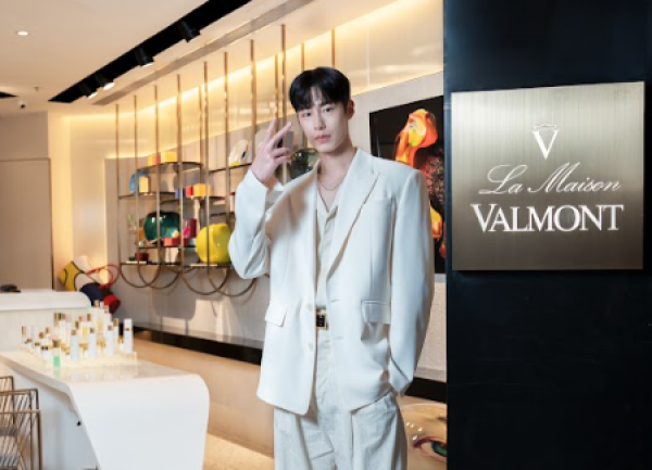 Lee Jae Wook attends Valmont's new store opening at K11 Musea