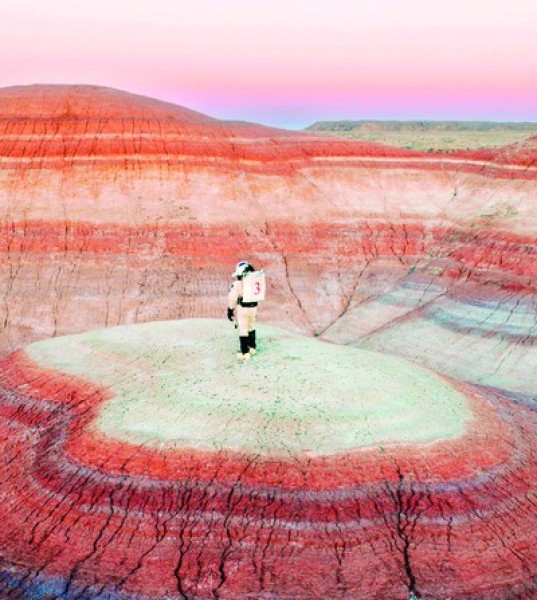 The Space Project: Explore with Vincent Fournier