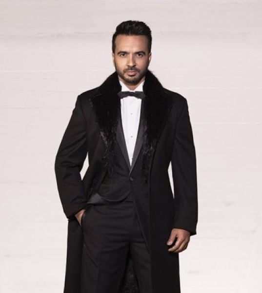 Luis Fonsi: Man of the Moment