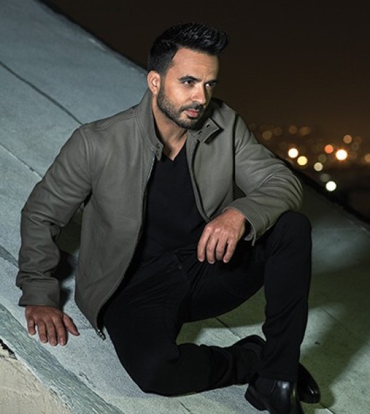 Cover Story: Luis Fonsi's October playlist