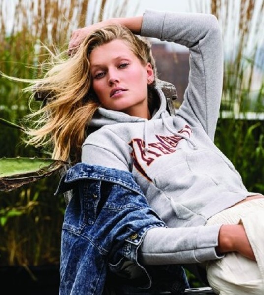 Model Toni Garrn talks about the Supermodel Flea Market