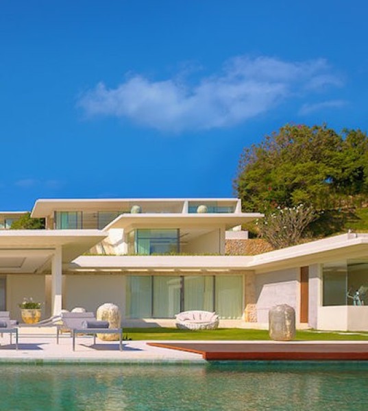 5 luxury villas to rent for a last-minute group holiday