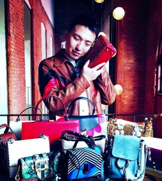Mr. Bags: China's most influential fashion blogger