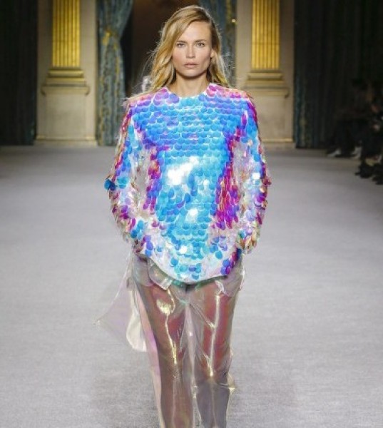 Paris Fashion Week: fashion is finally adopting technology