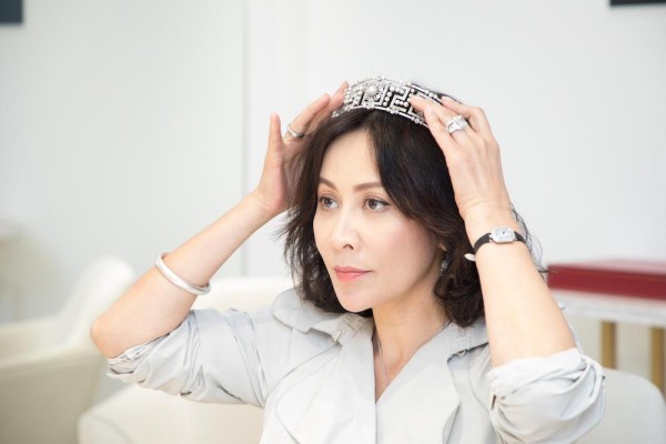 Résonances de Cartier debuts in Hong Kong