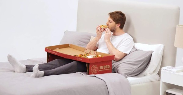 Boston Pizza shows us the best way to eat pizza in bed