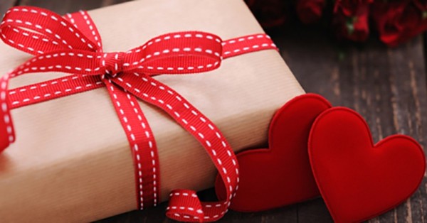Actually cool Valentine's Day gifts for her