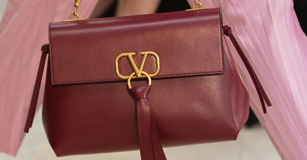 #ValentinoSS19: The new VRING bag has everyone talking