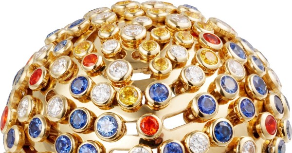 Discovering Les Galaxies de Cartier in Paris