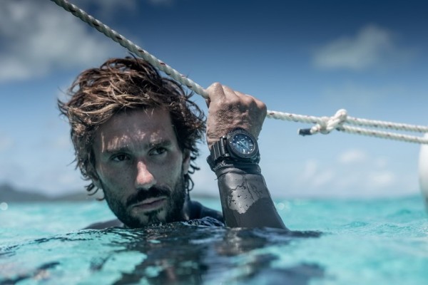 Panerai takes 15 VIPs diving in French Polynesia