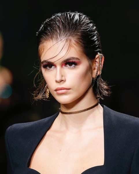 5 foolproof tips for keeping frizzy hair at bay