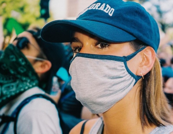 Kaia Gerber, Courtney Cox and more team up for MASKrAID