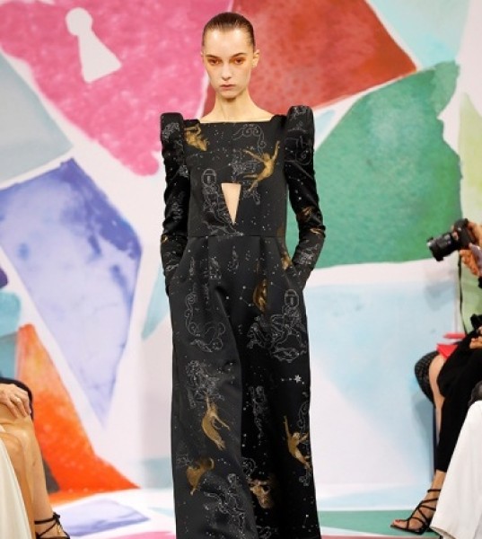 Schiaparelli Rises From Fashion Death to Paris Haute Couture