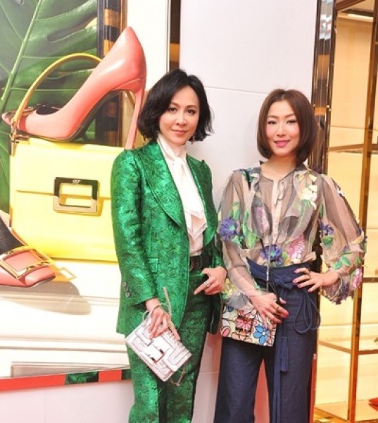 Roger Vivier Opens Store in Elements Hong Kong