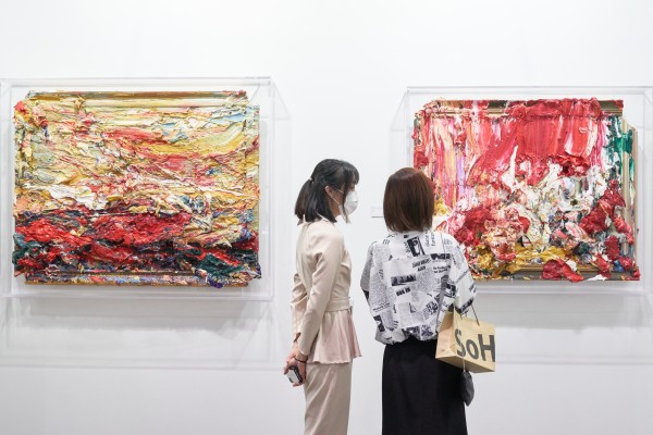 Hong Kong Spotlight by Art Basel: The case for physical art fairs