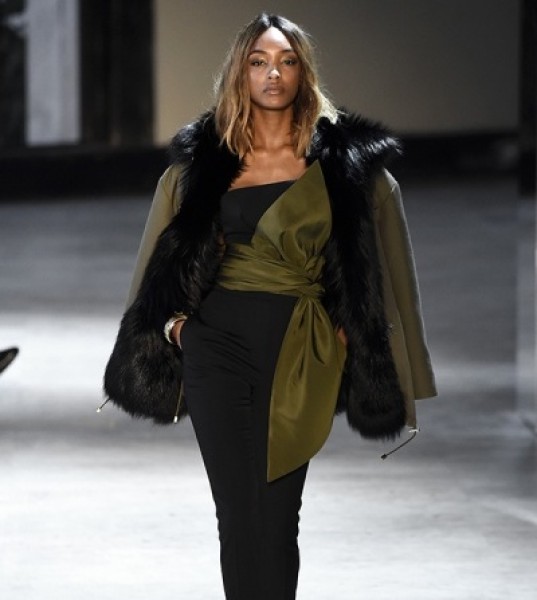 Jourdan Dunn Opens Alexandre Vauthier Couture Show