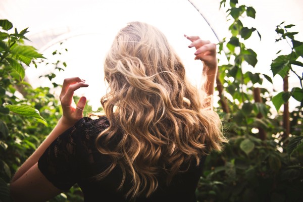 5 nourishing hair oils for dry and damaged locks