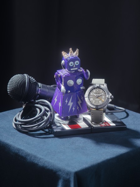 Men's watches shoot: In his room