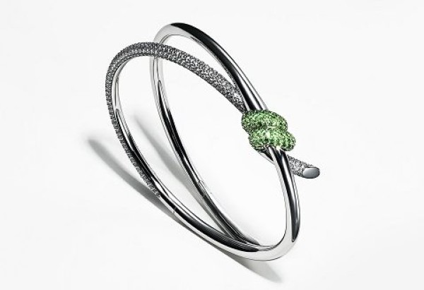 Cartier, Tiffany find new inspiration in coloured gemstones