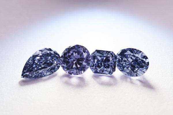 #legendasks: What makes coloured diamonds so special
