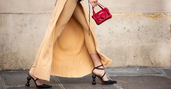 Paris Fashion Week street style