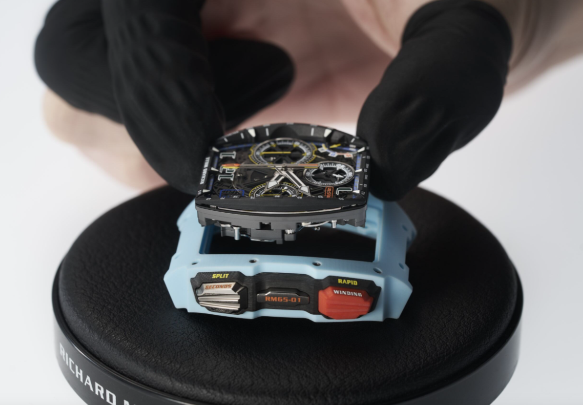 The RM 65-01 features the brand’s first in-house patented rapid-winding mechanism.