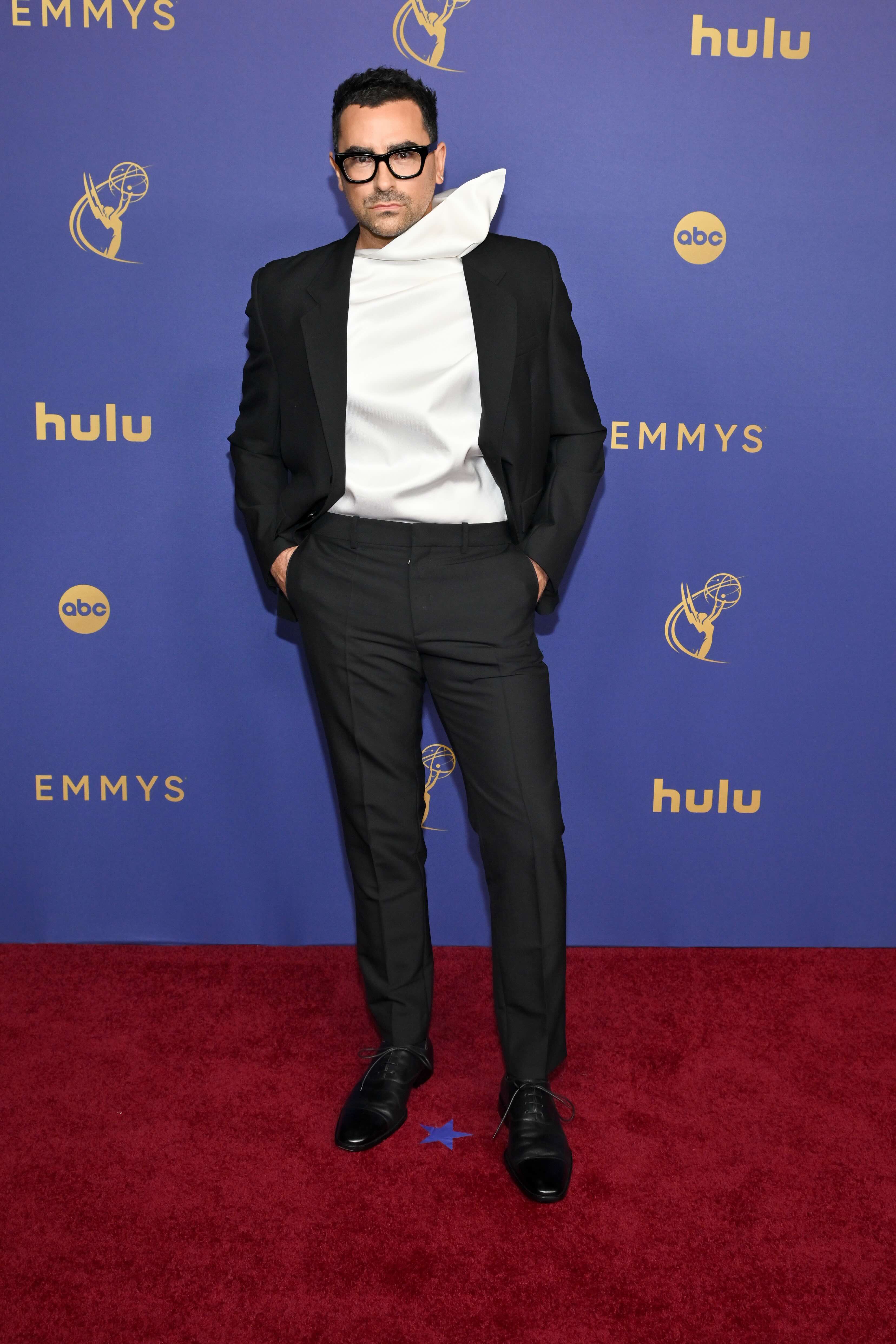 Dan Levy wears Loewe