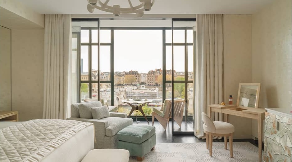 Cheval Blanc, Paris