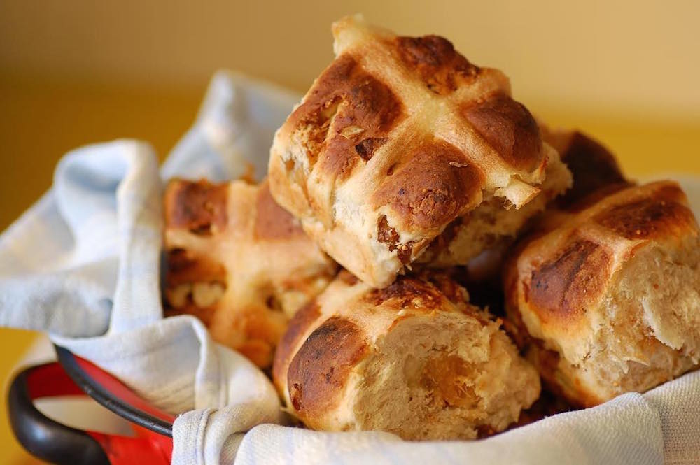 Freshly baked hot cross bun at Father & Bone (picture: @feathernbonehk)