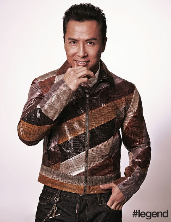 Roberto Cavalli 夹克; Dsquared2 牛仔裤