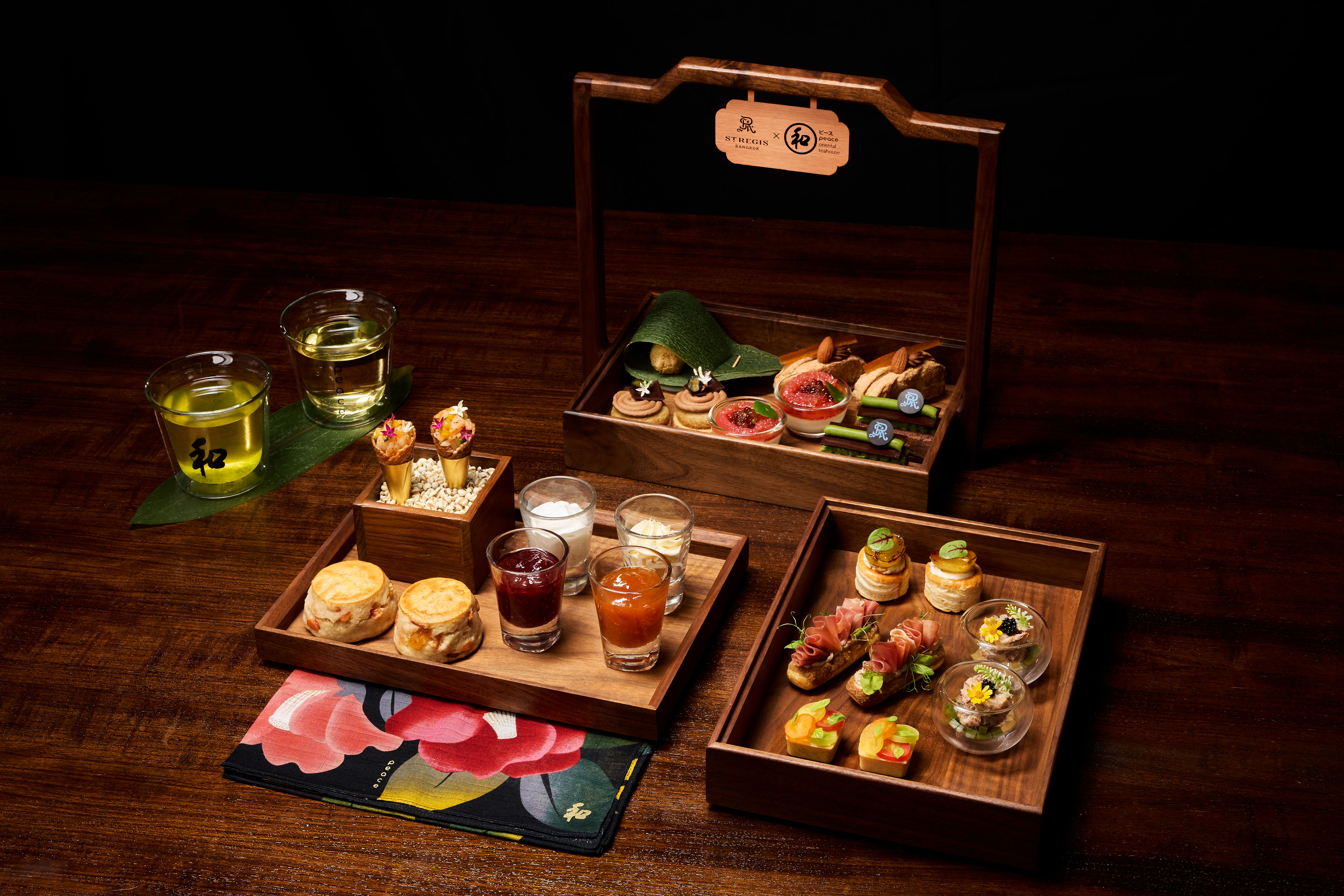 St. Regis Bangkok Partners with Peace 和 Oriental Teahouse for Exquisite Eastern Afternoon Tea