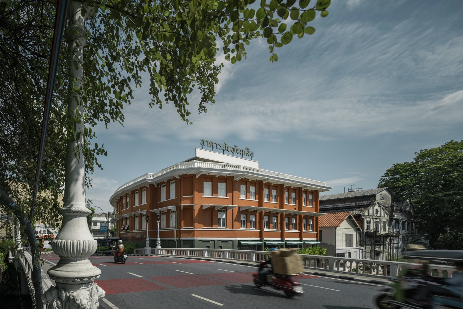 The Corner House: Serenity space for all tasteful lifestyle