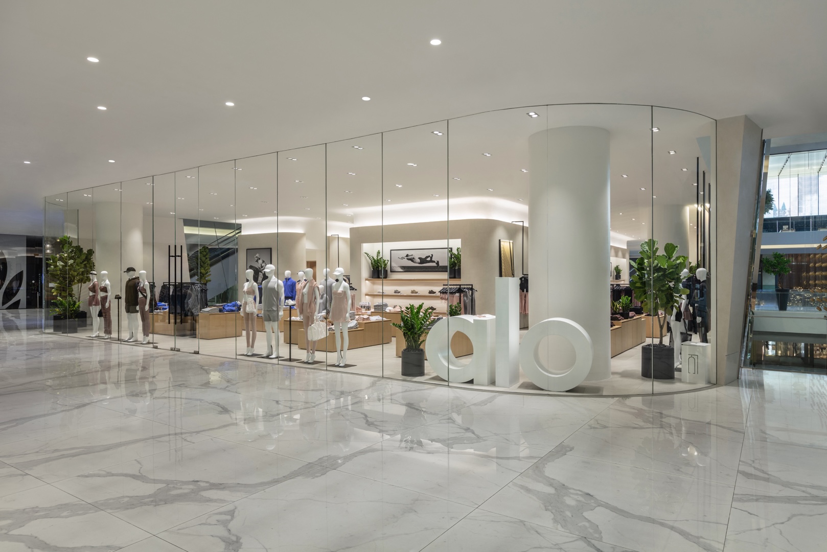 Alo Yoga เปิดสาขาที่ 2 ในกรุงเทพมหานคร ที่ ICONSIAM
