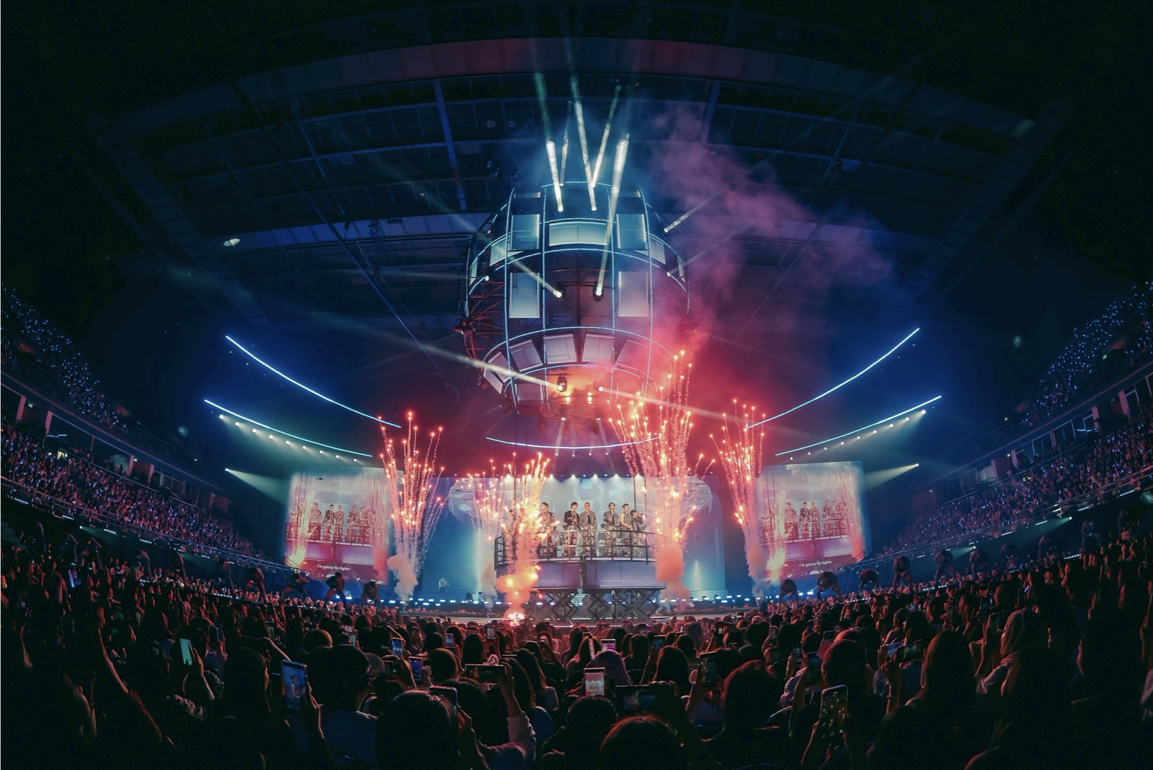 LOVE OUT LOUD FAN FEST 2025