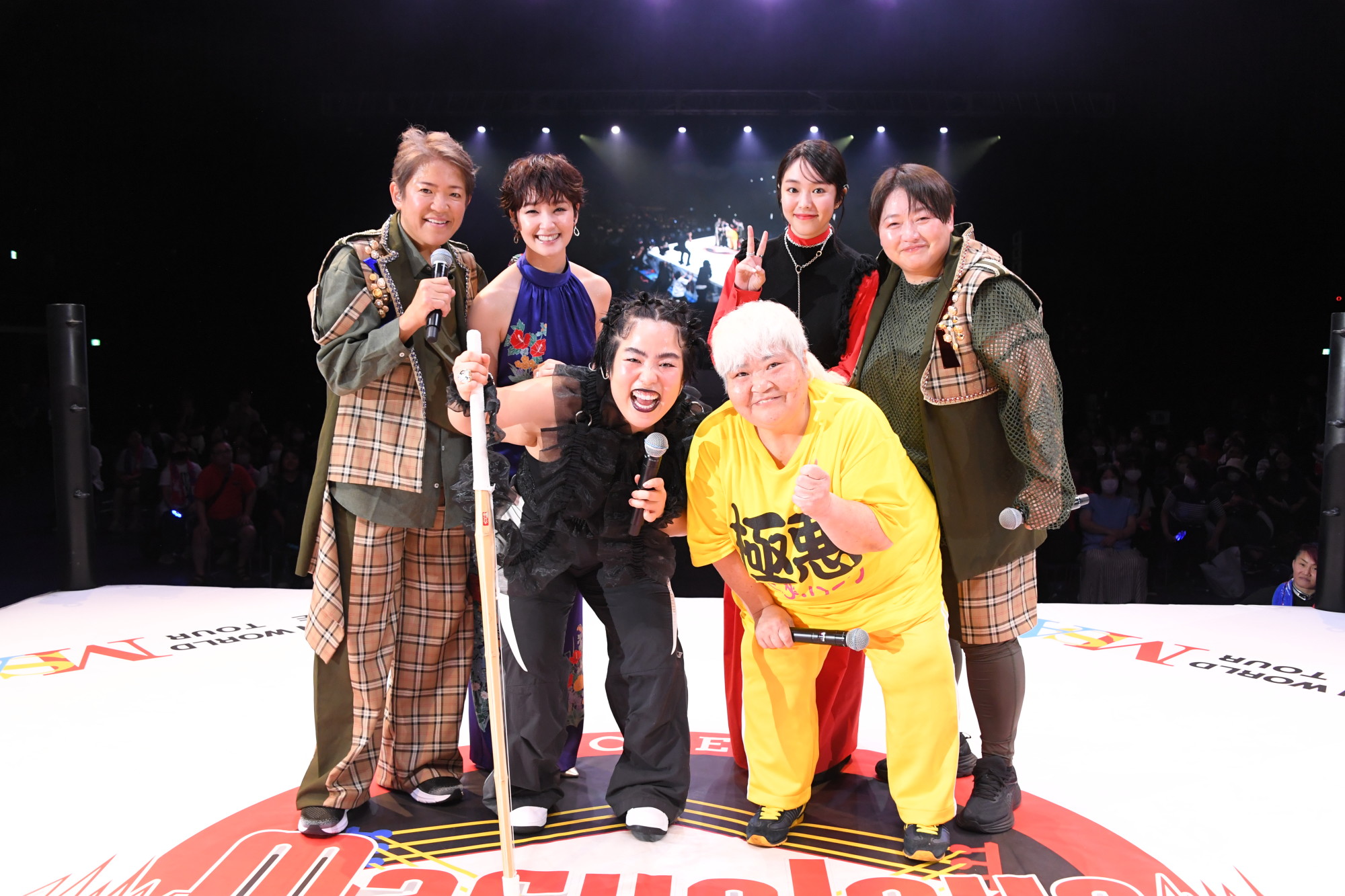The actresses with the actual people their characters are based on. (L to R) Lioness Asuka, Dump Matsumoto, and Chigusa Nagayo.